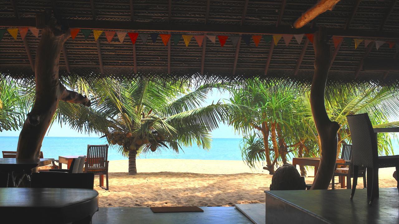 Mangrove Beach Cabana 탕갈레 외부 사진